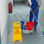 건물 위생 관리 안전사고 안전수칙 미끄럼주의